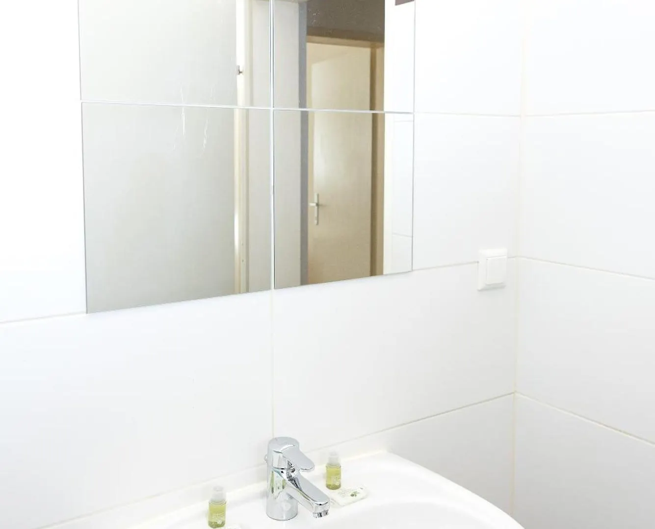 Stylish One Bedroom Apartment With Free Parking Vienna 0*,